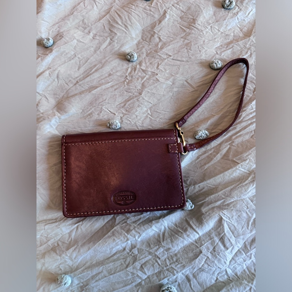 Vintage brown leather Fossil wristlet, EUC, amazing quality and style - Picture 4 of 4